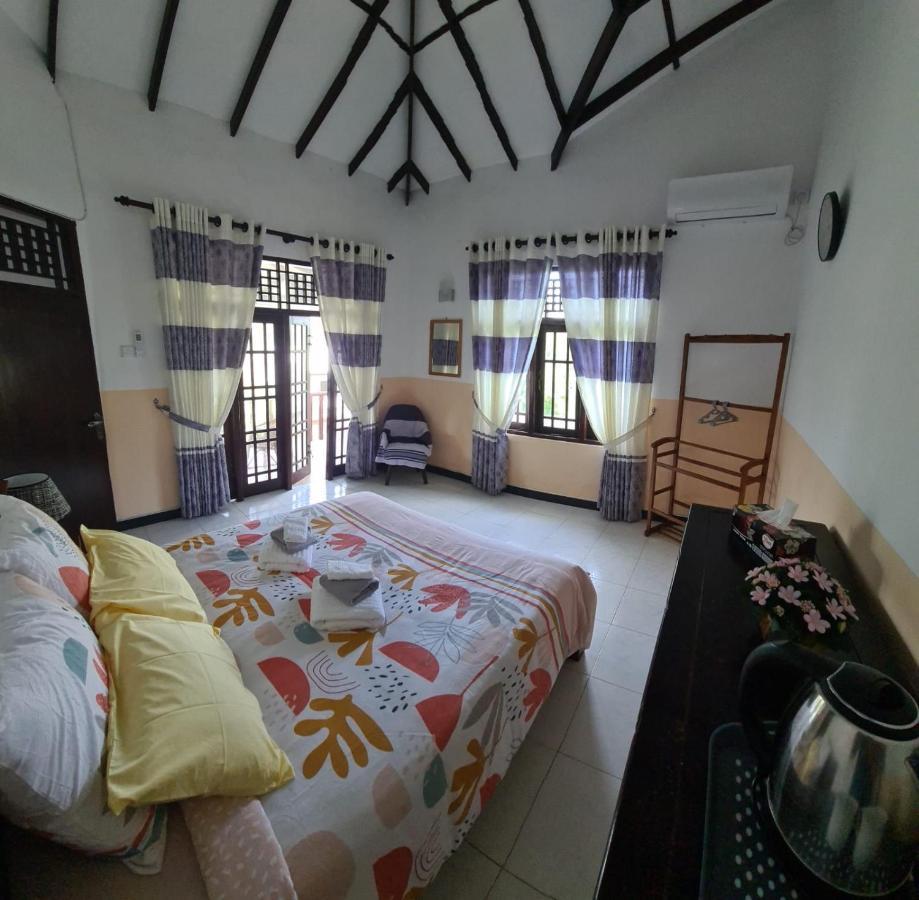 Bed and Breakfast Ja-Elas French Touch Exterior foto